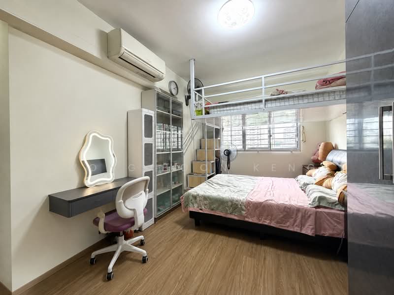 879B Tampines Avenue 8, 879B Tampines Avenue 8, 3 Bedrooms, 1,001 sqft, HDB Flat For Sale, by Wong Boon Keng, 500143279 - Bedroom - PropertyGuru.com.sg