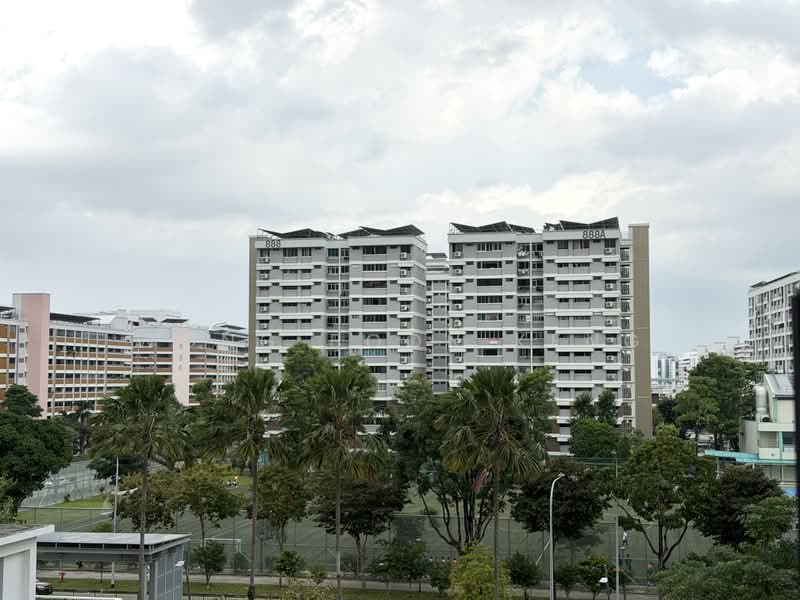 879B Tampines Avenue 8, 879B Tampines Avenue 8, 3 Bedrooms, 1,001 sqft, HDB Flat For Sale, by Wong Boon Keng, 500143279 - Exterior - PropertyGuru.com.sg