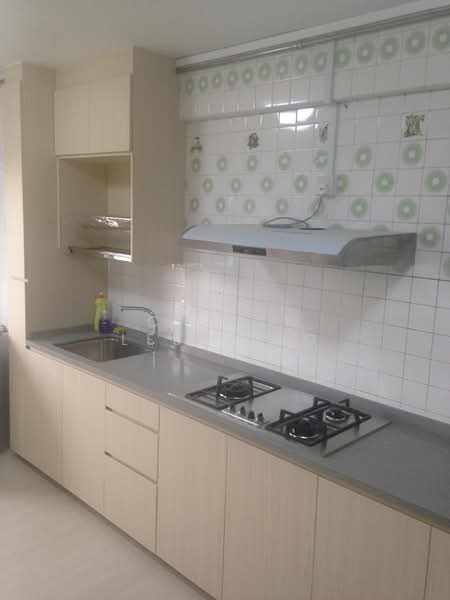 512 Ang Mo Kio Avenue 8, 512 Ang Mo Kio Avenue 8, 2 Bedrooms, 721 sqft, HDB Flat For Rent, by Christ Lestario, 500143281 - Kitchen - PropertyGuru.com.sg