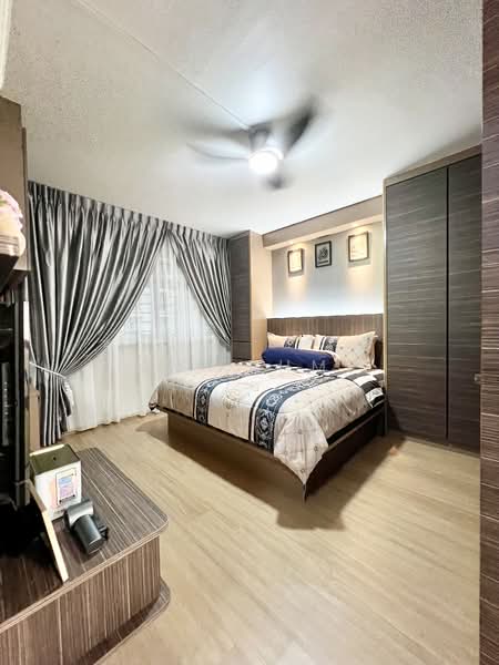 862 Jurong West Street 81, 862 Jurong West Street 81, 4 Bedrooms, 1,571 sqft, HDB Flat For Sale, by M. Fahmi, 500143288 - Bedroom - PropertyGuru.com.sg