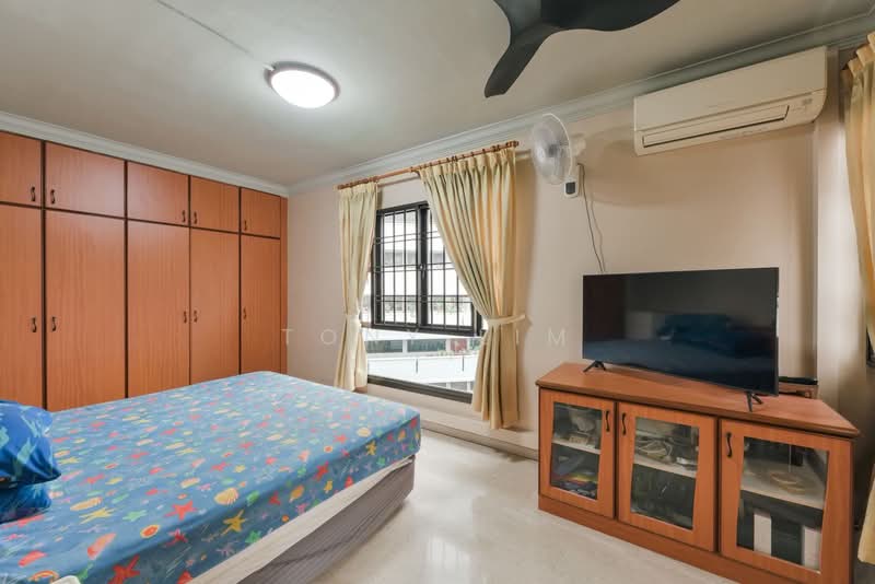 288F Bukit Batok Street 25, 288F Bukit Batok Street 25, 3 Bedrooms, 1,313 sqft, HDB Flat For Sale, by Tony Lim, 500143291 - Bedroom - PropertyGuru.com.sg