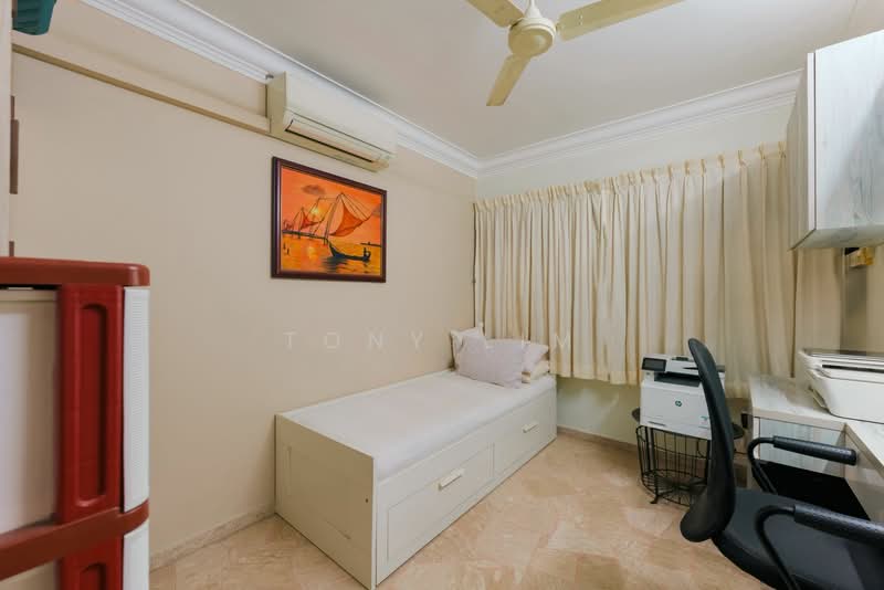 191 Bukit Batok West Avenue 6, 191 Bukit Batok West Avenue 6, 3 Bedrooms, 1,087 sqft, HDB Flat For Sale, by Tony Lim, 500143293 - Bedroom - PropertyGuru.com.sg