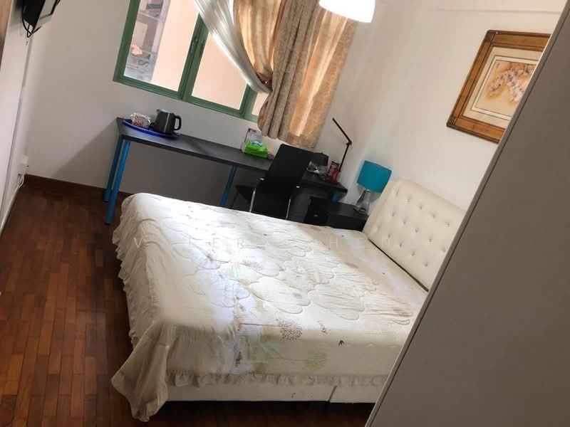 The Sunny Spring, 50 Lorong 40 Geylang, 6 Bedrooms, 1,174 sqft, Apartment For Rent, by Valerie Heng, 500143295 - Bedroom - PropertyGuru.com.sg