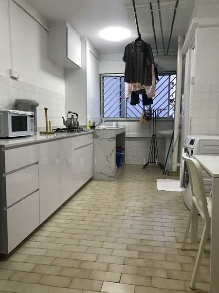 211 Boon Lay Place, 211 Boon Lay Place, 2 Bedrooms, 699 sqft, HDB Flat For Sale, by Cristal Lee, 500143306 - Kitchen - PropertyGuru.com.sg