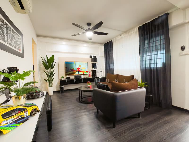 276 Yishun Street 22, 276 Yishun Street 22, 3 Bedrooms, 904 sqft, HDB Flat For Sale, by Elfi Muni, 500143308 - Living Room - PropertyGuru.com.sg