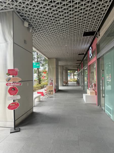Eon Shenton, 70 Shenton Way, 205 sqft, Mall Shop For Rent, by Vincent Tay, 500143315 - CommercialGuru.com.sg