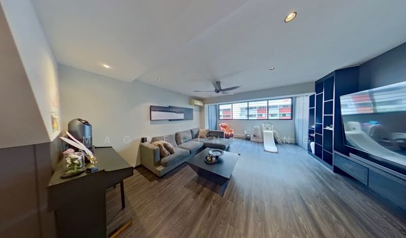 556 Jurong West Street 42, 556 Jurong West Street 42, 4 Bedrooms, 1,614 sqft, HDB Flat For Sale, by Magdeline Sng, 500143345 - Living Room - PropertyGuru.com.sg