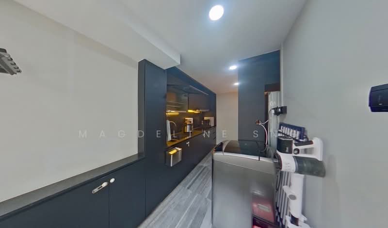 556 Jurong West Street 42, 556 Jurong West Street 42, 4 Bedrooms, 1,614 sqft, HDB Flat For Sale, by Magdeline Sng, 500143345 - Kitchen - PropertyGuru.com.sg