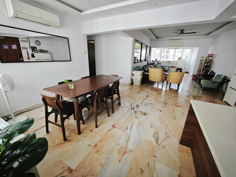 312 Shunfu Road, 312 Shunfu Road, 3 Bedrooms, 1,303 sqft, HDB Flat For Sale, by Josiah Sim, 500143349 - Living Room - PropertyGuru.com.sg