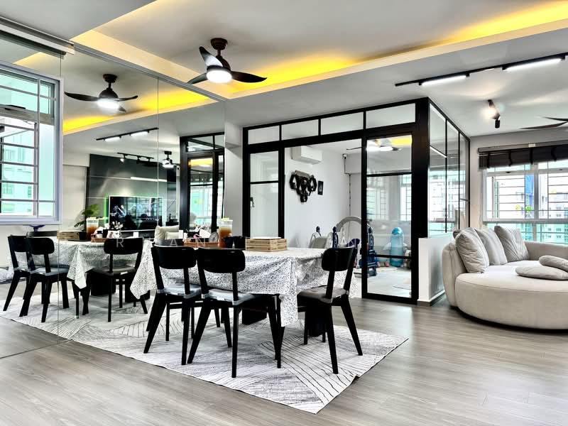 203A Punggol Field, 203A Punggol Field, 3 Bedrooms, 1,184 sqft, HDB Flat For Sale, by Farhan Erwin Joko, 500143352 - Living Room - PropertyGuru.com.sg