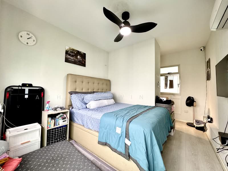 203A Punggol Field, 203A Punggol Field, 3 Bedrooms, 1,184 sqft, HDB Flat For Sale, by Farhan Erwin Joko, 500143352 - Bedroom - PropertyGuru.com.sg