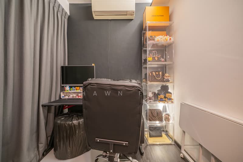 Smart Suites, 302 Sims Avenue, 1 Bedroom, 452 sqft, Condominium For Sale, by Shawn Fok, 500143358 - Study - PropertyGuru.com.sg