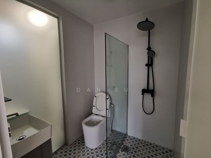 The Ariel, 31 Lorong 105 Changi, 2 Bedrooms, 732 sqft, Condominium For Sale, by Dan Su, 500143369 - Bathroom - PropertyGuru.com.sg