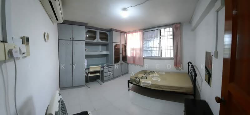 182 Bishan Street 13, 182 Bishan Street 13, Room Rental, 160 sqft, HDB Flat For Rent, by (Ekky) Sri Redjeki Widjaja, 500143379 - Bedroom - PropertyGuru.com.sg