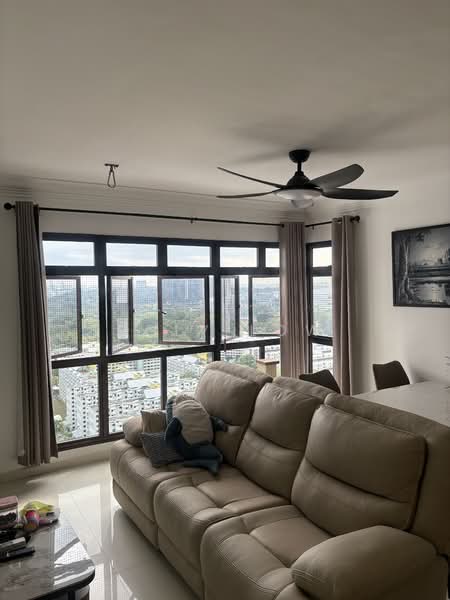 91 Tanglin Halt Road, 91 Tanglin Halt Road, 3 Bedrooms, 1,184 sqft, HDB Flat For Sale, by Poly Low, 500143397 - Living Room - PropertyGuru.com.sg