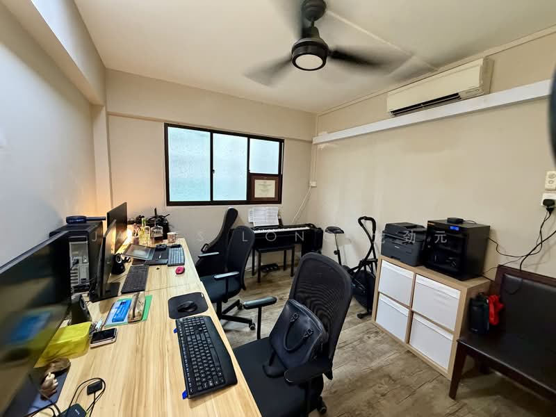 435 Bukit Panjang Ring Road, 435 Bukit Panjang Ring Road, 3 Bedrooms, 904 sqft, HDB Flat For Sale, by James Long 龙劲元, 500143403 - Study - PropertyGuru.com.sg