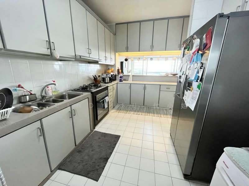 Ridgewood Condominium, 61 Mount Sinai Drive, 3 Bedrooms, 1,744 sqft, Condominium For Rent, by Cindy Fu 付小姐, 500143413 - Kitchen - PropertyGuru.com.sg