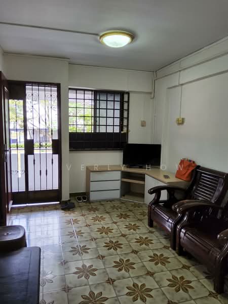 418 Bedok North Avenue 2, 418 Bedok North Avenue 2, 1 Bedroom, 740 sqft, HDB Flat For Rent, by Beverly How, 500143415 - Living Room - PropertyGuru.com.sg