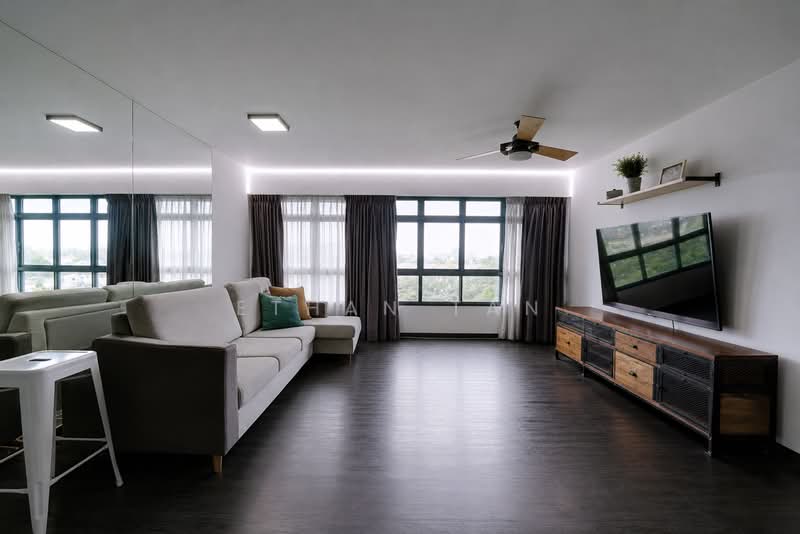 697C Jurong West Central 3, 697C Jurong West Central 3, 3 Bedrooms, 1,216 sqft, HDB Flat For Sale, by Ethan Tan, 500143417 - Living Room - PropertyGuru.com.sg