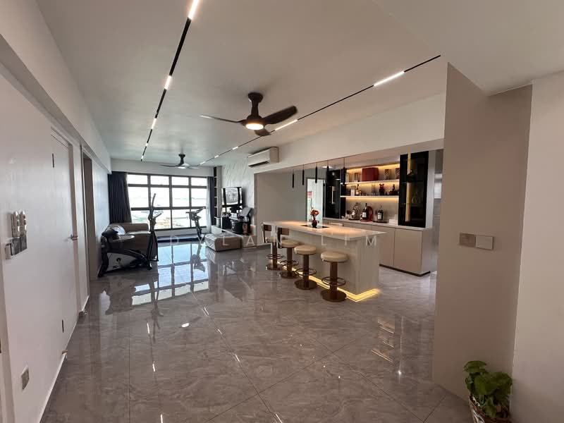 415A Northshore Drive, 415A Northshore Drive, 3 Bedrooms, 1,205 sqft, HDB Flat For Sale, by Dylan Lim, 500143421 - Living Room - PropertyGuru.com.sg