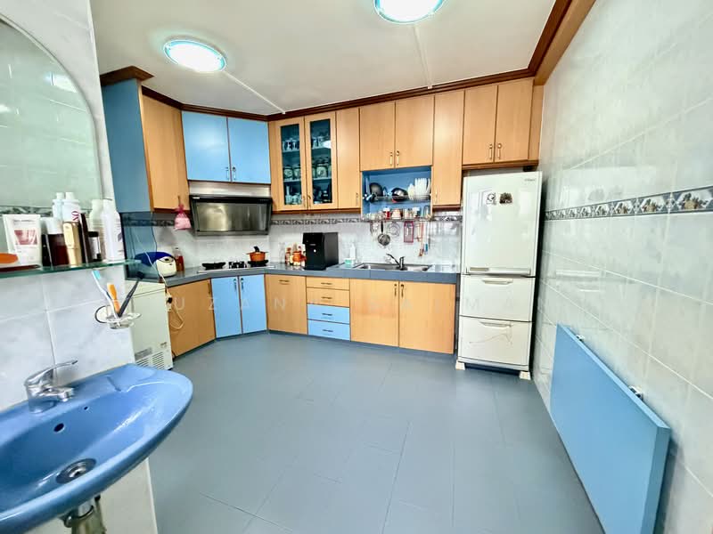 144 Tampines Street 12, 144 Tampines Street 12, 3 Bedrooms, 1,119 sqft, HDB Flat For Sale, by Suzana Salman, 500143424 - Kitchen - PropertyGuru.com.sg
