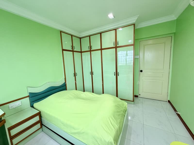 144 Tampines Street 12, 144 Tampines Street 12, 3 Bedrooms, 1,119 sqft, HDB Flat For Sale, by Suzana Salman, 500143424 - Bedroom - PropertyGuru.com.sg