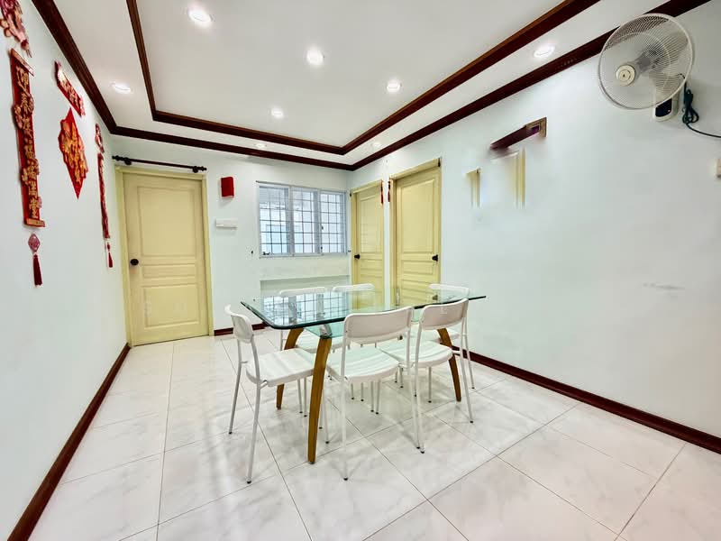 144 Tampines Street 12, 144 Tampines Street 12, 3 Bedrooms, 1,119 sqft, HDB Flat For Sale, by Suzana Salman, 500143424 - Dining Room - PropertyGuru.com.sg