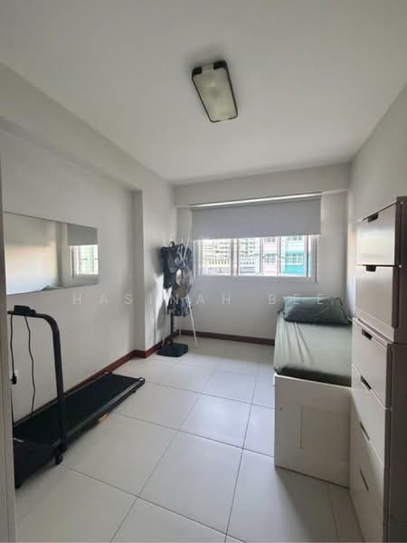 315B Yishun Greenwalk, , 3 Bedrooms, 990 sqft, HDB Flat For Sale, by Hasinah Bee, 500143432 - PropertyGuru.com.sg