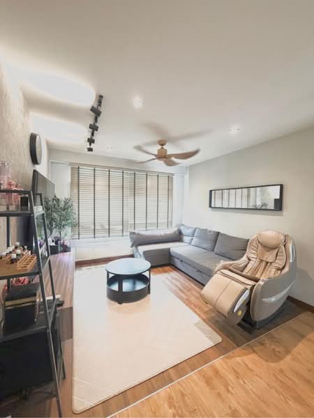 315B Yishun Greenwalk, , 3 Bedrooms, 990 sqft, HDB Flat For Sale, by Hasinah Bee, 500143432 - PropertyGuru.com.sg