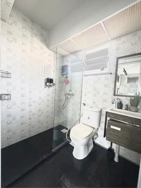 315B Yishun Greenwalk, , 3 Bedrooms, 990 sqft, HDB Flat For Sale, by Hasinah Bee, 500143432 - PropertyGuru.com.sg