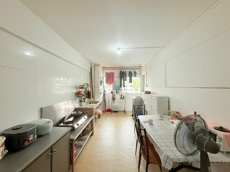 539 Bedok North Street 3, 539 Bedok North Street 3, 2 Bedrooms, 732 sqft, HDB Flat For Sale, by Patrick Chee, 500143440 - Kitchen - PropertyGuru.com.sg