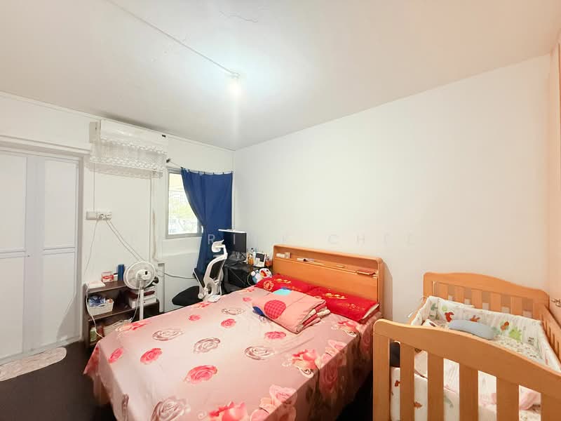 539 Bedok North Street 3, 539 Bedok North Street 3, 2 Bedrooms, 732 sqft, HDB Flat For Sale, by Patrick Chee, 500143440 - Bedroom - PropertyGuru.com.sg