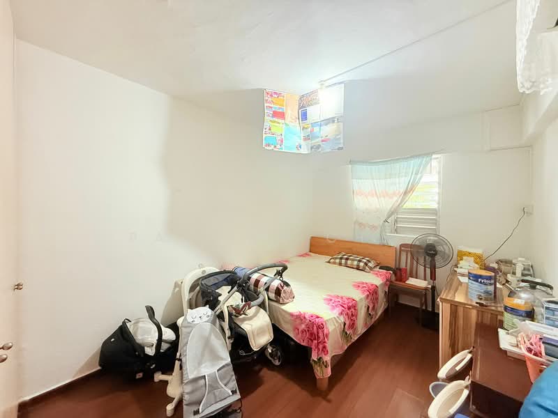 539 Bedok North Street 3, 539 Bedok North Street 3, 2 Bedrooms, 732 sqft, HDB Flat For Sale, by Patrick Chee, 500143440 - Bedroom - PropertyGuru.com.sg