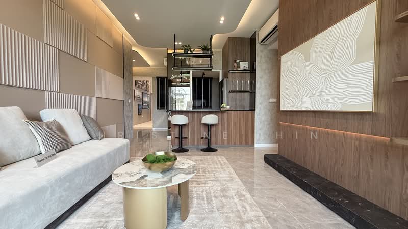 SUPER CHEAP! FREEHOLD AT LEASEHOLD PRICE! 5 MINS WALK TO MRT!, , 3 Bedrooms, 764 sqft, Condominium For Sale, by Christine Chin, 500143451 - Living Room - PropertyGuru.com.sg