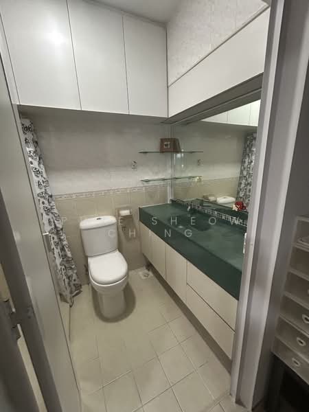 128A Punggol Field Walk, 128A Punggol Field Walk, 3 Bedrooms, 915 sqft, HDB Flat For Sale, by Puye Sheow Ching, 500143459 - Master Bathroom - PropertyGuru.com.sg