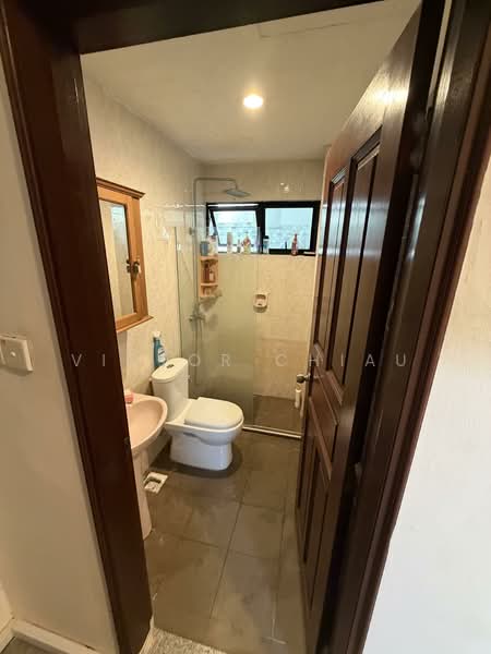 Fragrance Court, 12 Yew Siang Road, Room Rental, 200 sqft, Condominium For Rent, by Victor Chiau, 500143462 - Bathroom - PropertyGuru.com.sg