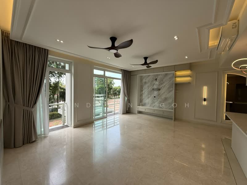 Monterey Park Condominium, 33 West Coast Rise, 3 Bedrooms, 1,367 sqft, Condominium For Sale, by Wendeline Goh, 500143492 - Living Room - PropertyGuru.com.sg