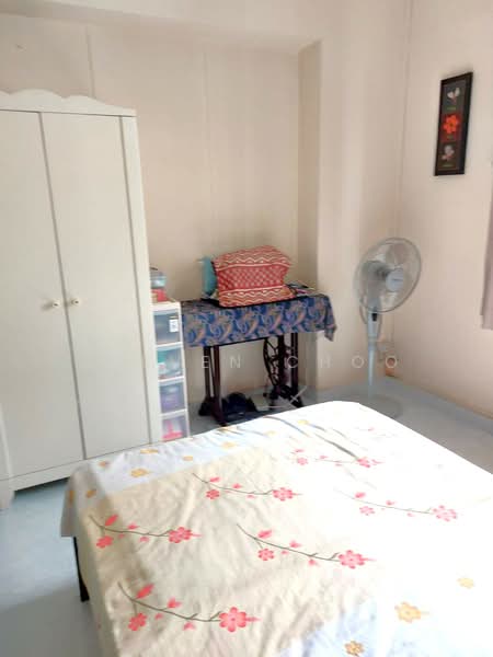 104 Rivervale Walk, 104 Rivervale Walk, Room Rental, 120 sqft, HDB Flat For Rent, by Steven Choo, 500143499 - Bedroom - PropertyGuru.com.sg