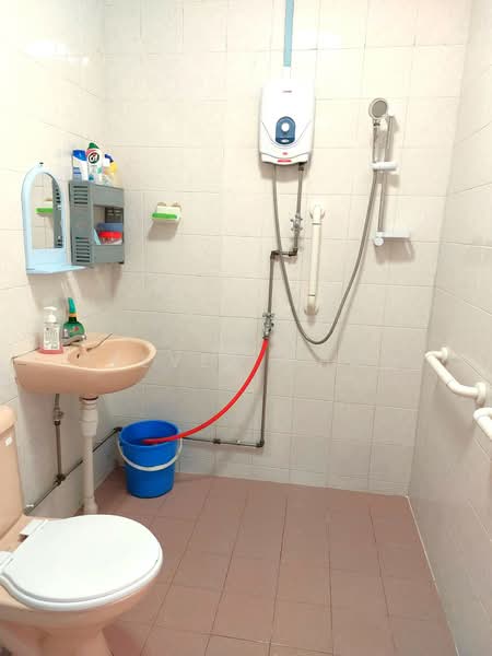 104 Rivervale Walk, 104 Rivervale Walk, Room Rental, 120 sqft, HDB Flat For Rent, by Steven Choo, 500143499 - Bathroom - PropertyGuru.com.sg