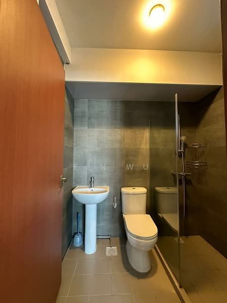 93B Telok Blangah Street 31, 93B Telok Blangah Street 31, 3 Bedrooms, 1,001 sqft, HDB Flat For Rent, by Ken Wu, 500143502 - Bathroom - PropertyGuru.com.sg