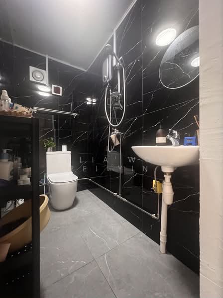 3 Co-Living Rooms Available For Rent Along Joo Chiat Road!, Joo Chiat Road, Room Rental, 80 sqft, Shophouse For Rent, by Delia Woo Pei Yin, 500143503 - Bathroom - PropertyGuru.com.sg