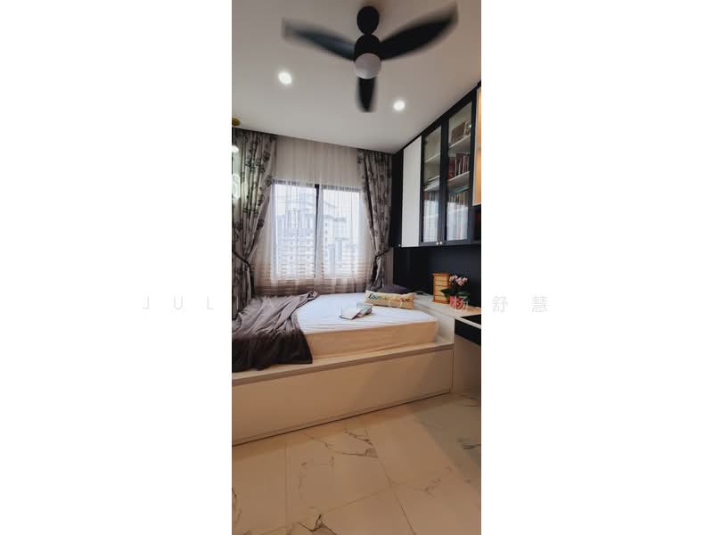 Regent Heights, 50 Bukit Batok East Avenue 5, 2 Bedrooms, 1,023 sqft, Condominium For Rent, by Julia Yeo 杨舒慧, 500143520 - Bedroom - PropertyGuru.com.sg