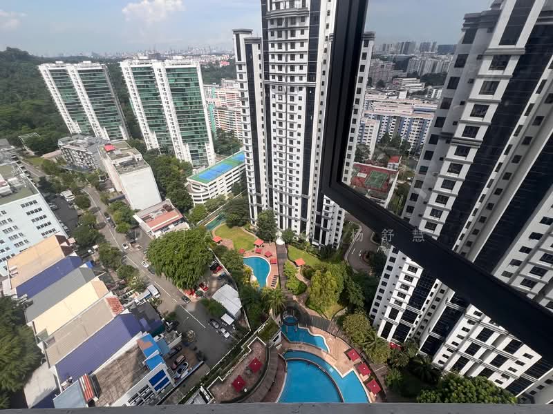 Regent Heights, 50 Bukit Batok East Avenue 5, 2 Bedrooms, 1,023 sqft, Condominium For Rent, by Julia Yeo 杨舒慧, 500143520 - Exterior - PropertyGuru.com.sg
