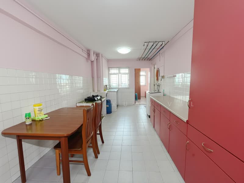 456 Ang Mo Kio Avenue 10, 456 Ang Mo Kio Avenue 10, 3 Bedrooms, 882 sqft, HDB Flat For Rent, by Lee Yi Xuan Val, 500143521 - Kitchen - PropertyGuru.com.sg