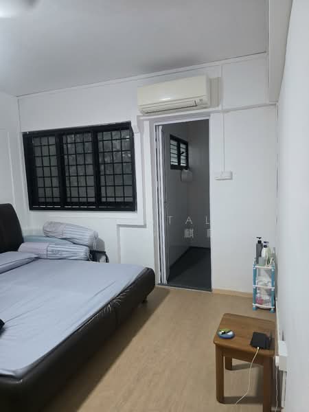 334 Hougang Avenue 5, 334 Hougang Avenue 5, 3 Bedrooms, 1,118 sqft, HDB Flat For Sale, by Crystal Wang 麒麟, 500143528 - Bedroom - PropertyGuru.com.sg
