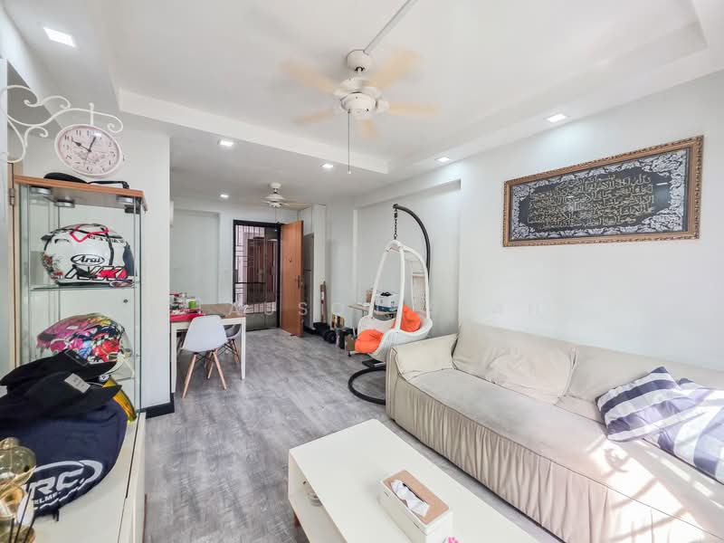 636A Senja Parc View, 636A Senja Road, 2 Bedrooms, 721 sqft, HDB Flat For Sale, by Clauson Seah, 500143532 - Living Room - PropertyGuru.com.sg