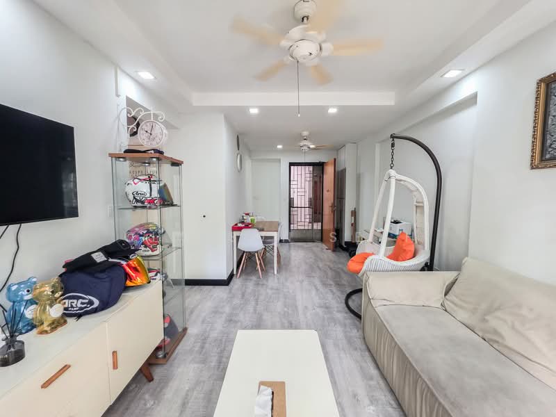 636A Senja Parc View, 636A Senja Road, 2 Bedrooms, 721 sqft, HDB Flat For Sale, by Clauson Seah, 500143532 - Living Room - PropertyGuru.com.sg