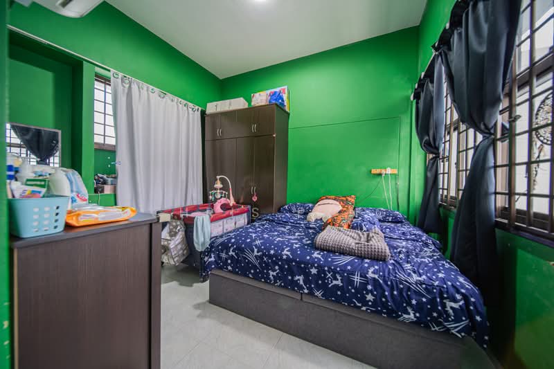 708 Woodlands Drive 70, 708 Woodlands Drive 70, 3 Bedrooms, 1,065 sqft, HDB Flat For Sale, by Chris Pang, 500143541 - Bedroom - PropertyGuru.com.sg