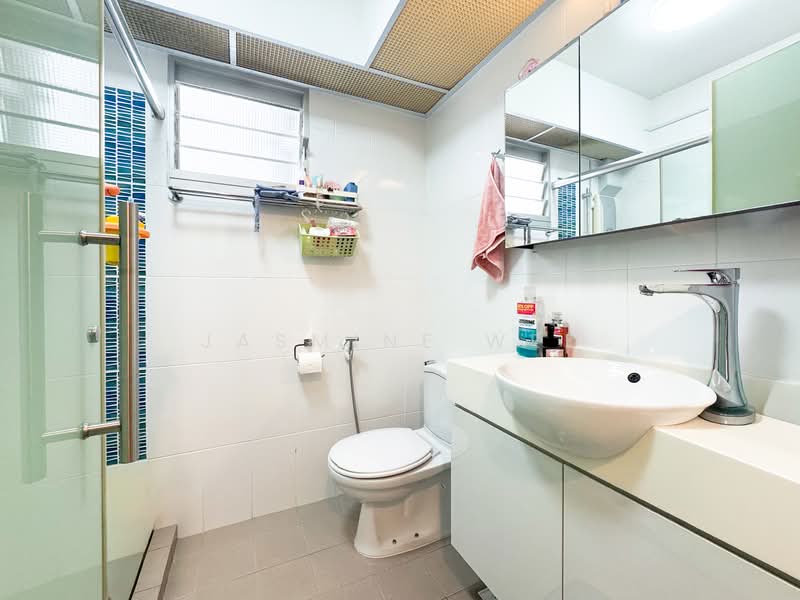 807C Chai Chee Road, 807C Chai Chee Road, 3 Bedrooms, 1,001 sqft, HDB Flat For Sale, by Jasmine Wee, 500143568 - Bathroom - PropertyGuru.com.sg