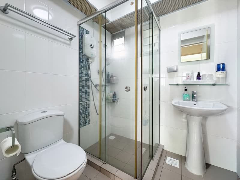 807C Chai Chee Road, 807C Chai Chee Road, 3 Bedrooms, 1,001 sqft, HDB Flat For Sale, by Jasmine Wee, 500143568 - Bathroom - PropertyGuru.com.sg